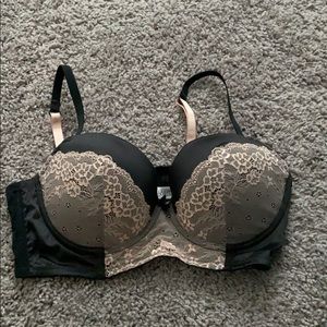 NWOT 36C Black Lace Bra